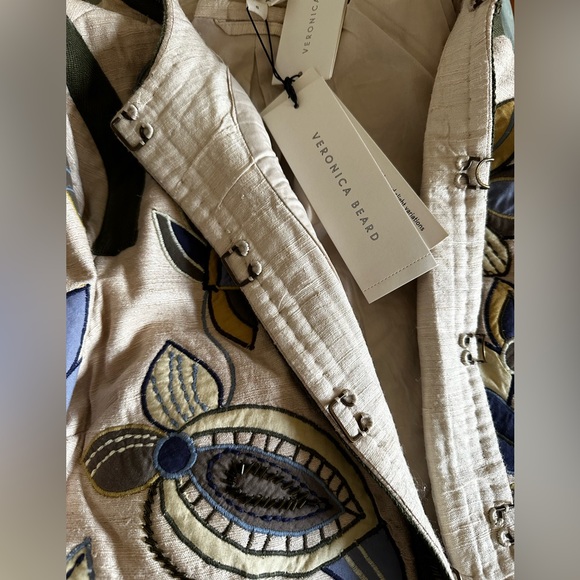 NWT $ 698 Veronica Beard BENICI EMBROIDERED JACKET, Size 8, 100% Silk - Picture 11 of 16